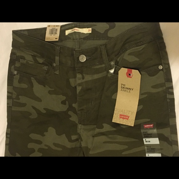 Levi Strauss Camouflage 711 Skinny Jeans size 6 - Picture 6 of 8